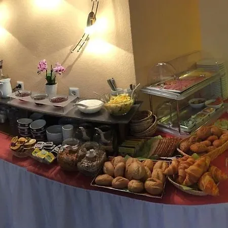 Hotel Garni Alt Refrath 2*